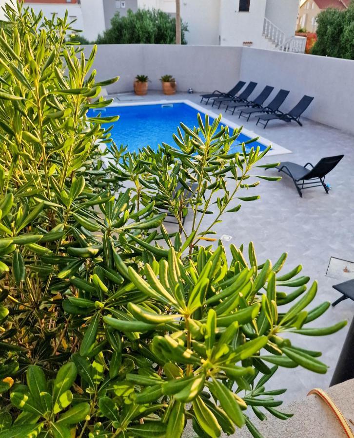 Villa Poseidon Novalja Exterior foto